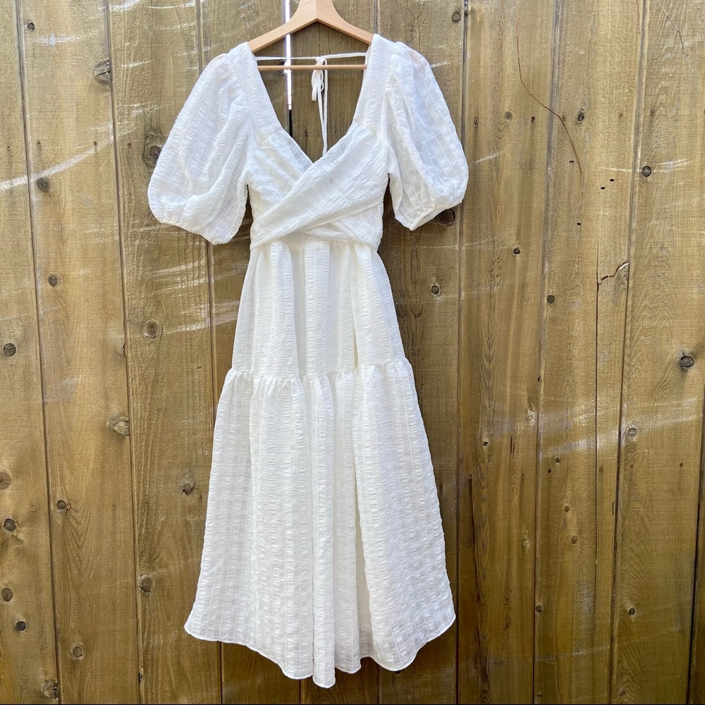 White Puff Sleeve Backless Midi Dress 🌿 M
